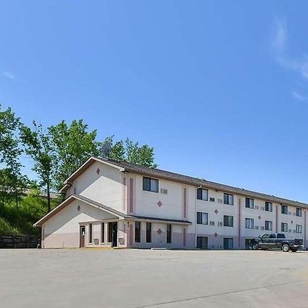 Dickinson Inn Kültér fotó